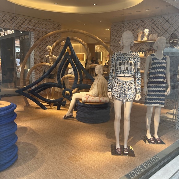 🌺 let’s show Posh ❤️ 2 eachother ! Tag PFFs/Follow & share  random‼️max 25plz🪷 - Picture 6 of 6